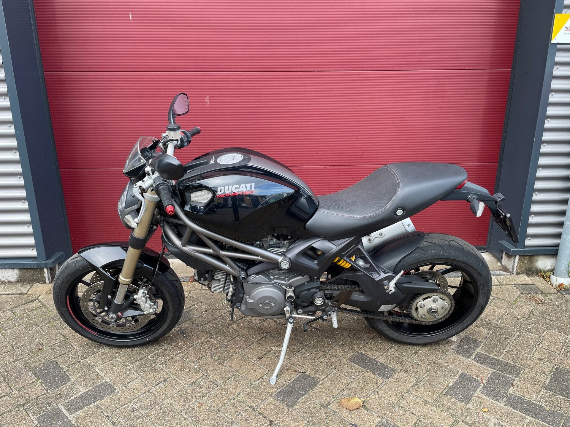 Ducati Monster 1100 evo ABS, 1079 cc, Ivo@technoservicehoogendijk.nl, Jan Tinbergenstraat 8-b
2811DZ  Reeuwijk, NL, Meer dan 35 kW