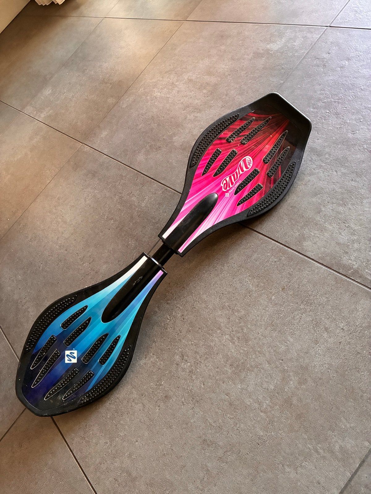 Waveboard - Zwart/Roze/Blauw - Gebruikt, Ophalen, Gebruikt, Waveboard