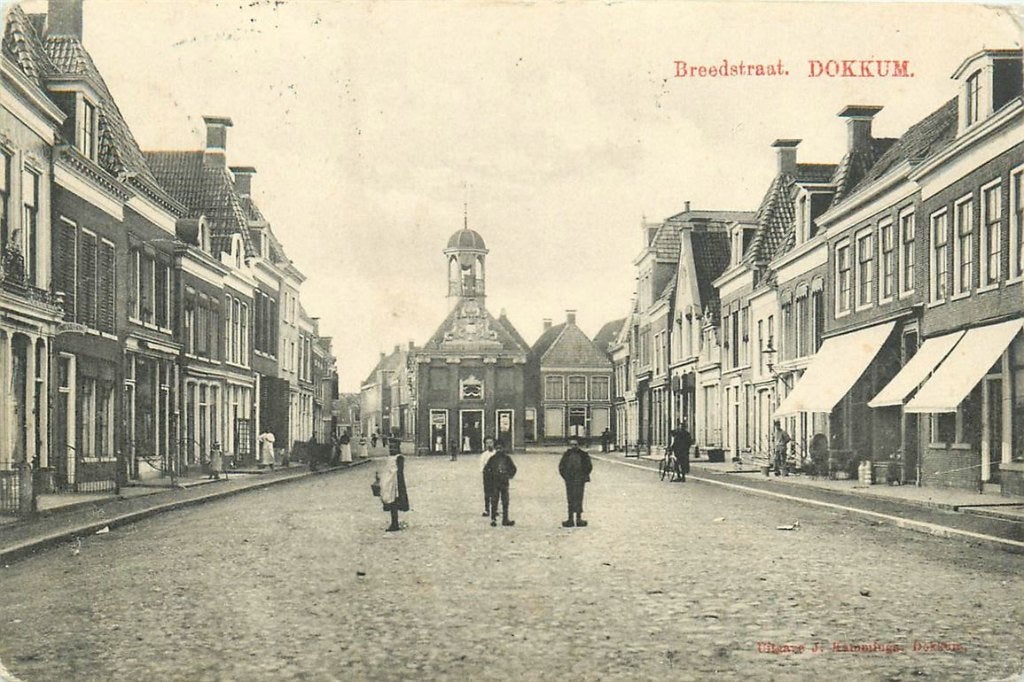 701-079-051 Dokkum Breedstraat, Ophalen of Verzenden, Voor 1920, Friesland