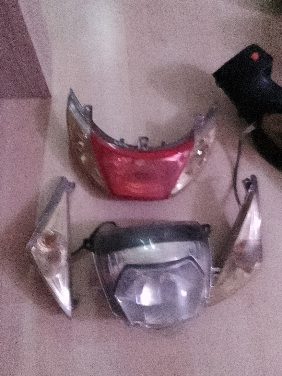 Koplamp en achterlicht voor Chinese scooter (Zip model), Fietsen en Brommers, Brommeronderdelen | Scooters, Ophalen of Verzenden