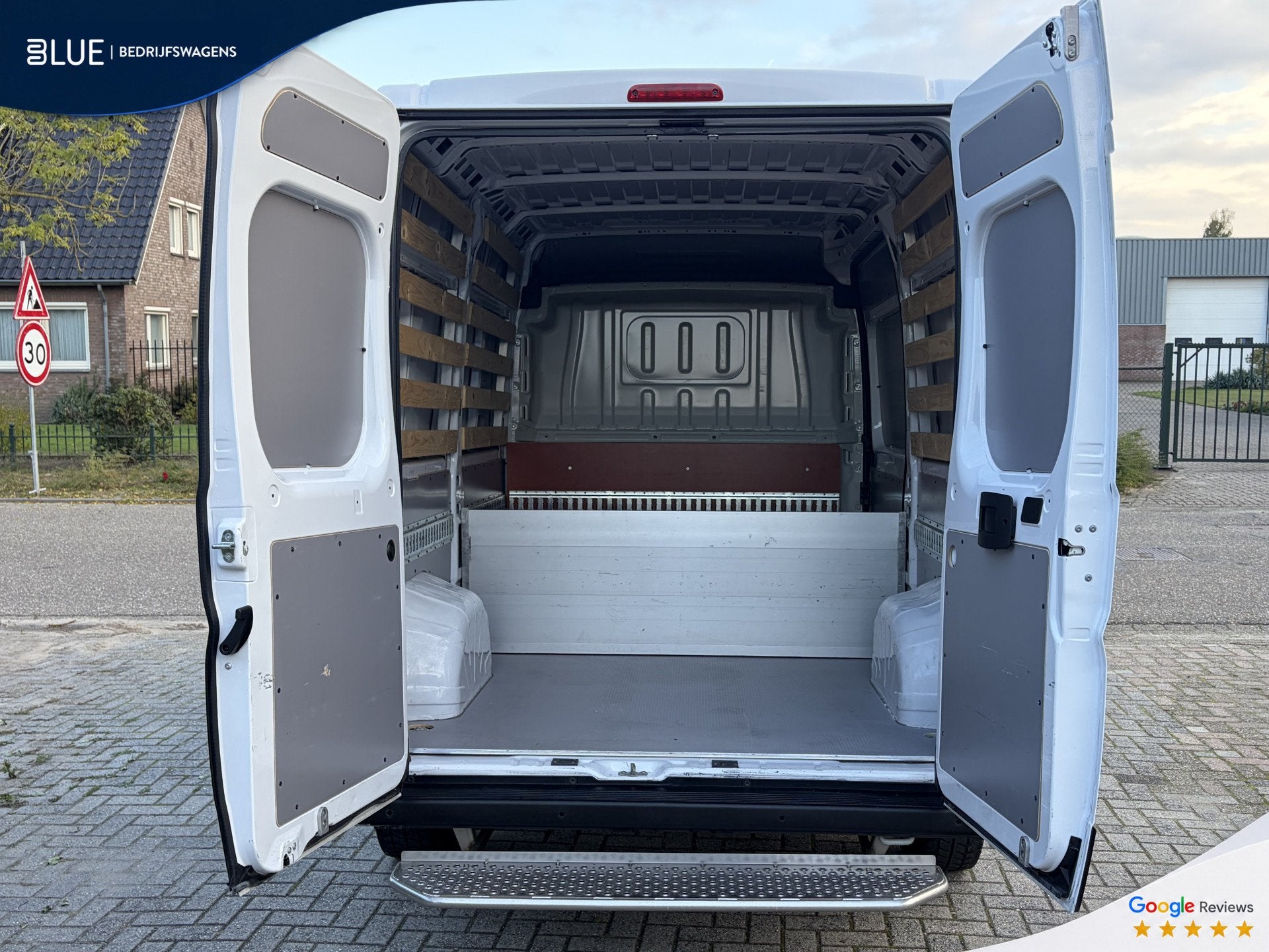 Fiat Ducato 35 2.2 MultiJet 140PK E6 Automaat L2H2  3-zit, Dealer onderhouden, Stof, Gebruikt, 4 cilinders