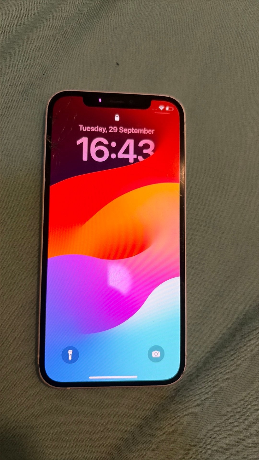 Foto 2 van Gebruikte Iphone 12- In goede staaf