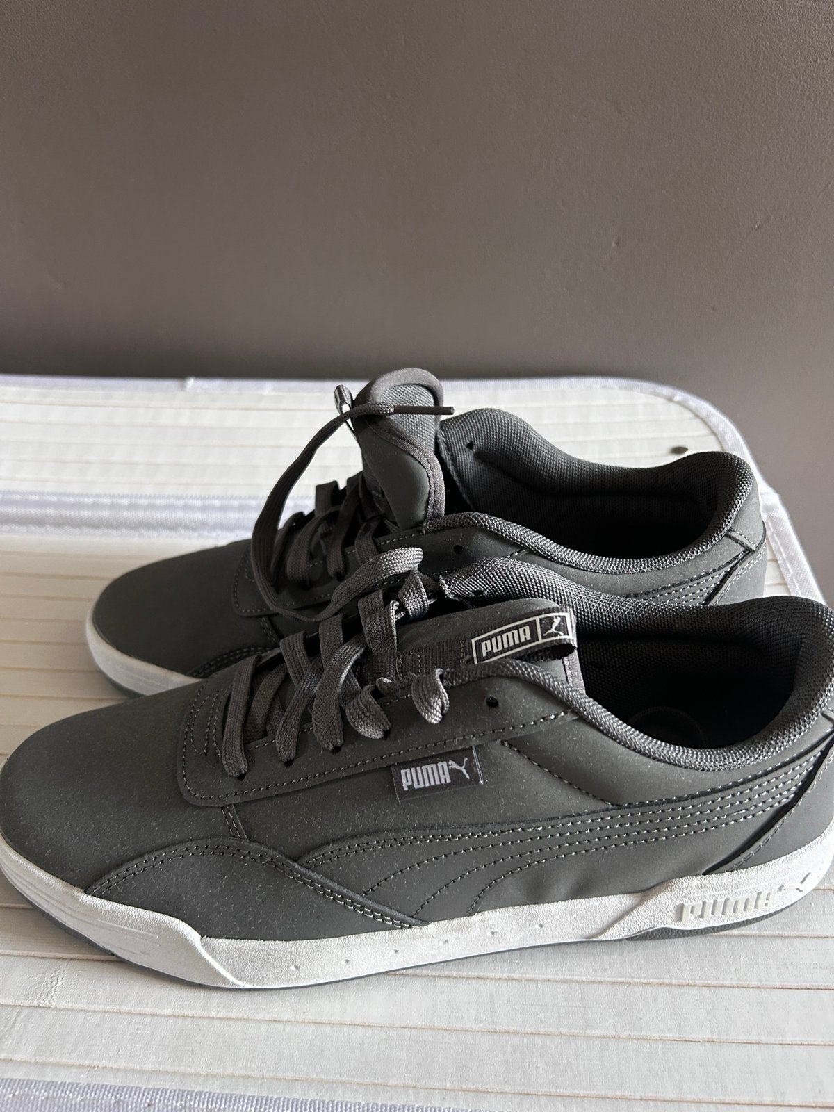 Brand New Puma Sneakers, Ophalen, Overige kleuren, Nieuw, Sneakers of Gympen