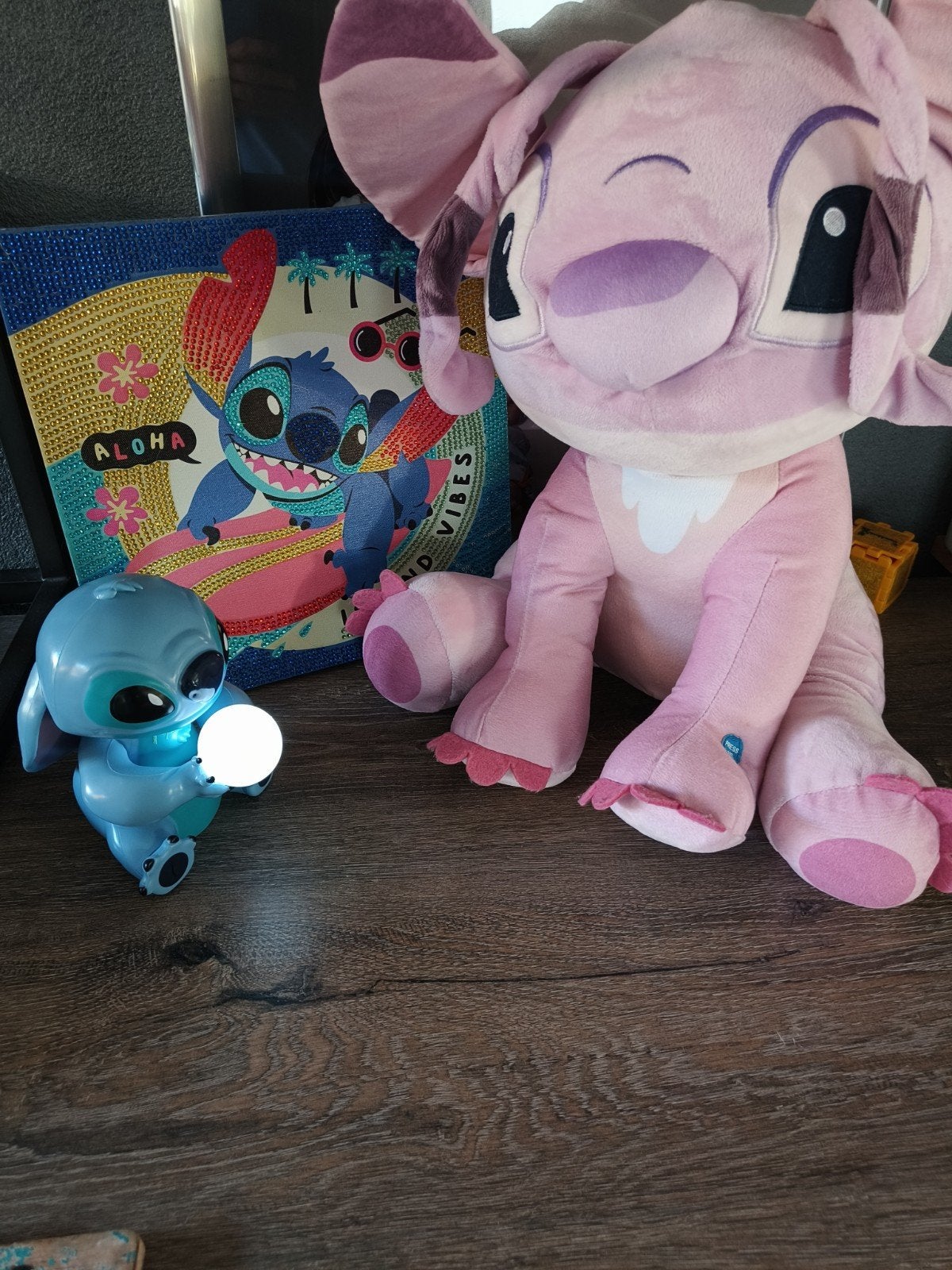 Stitch knuffel Angel met geluid, lampje Stitch en schilderij, Ophalen of Verzenden, Zo goed als nieuw
