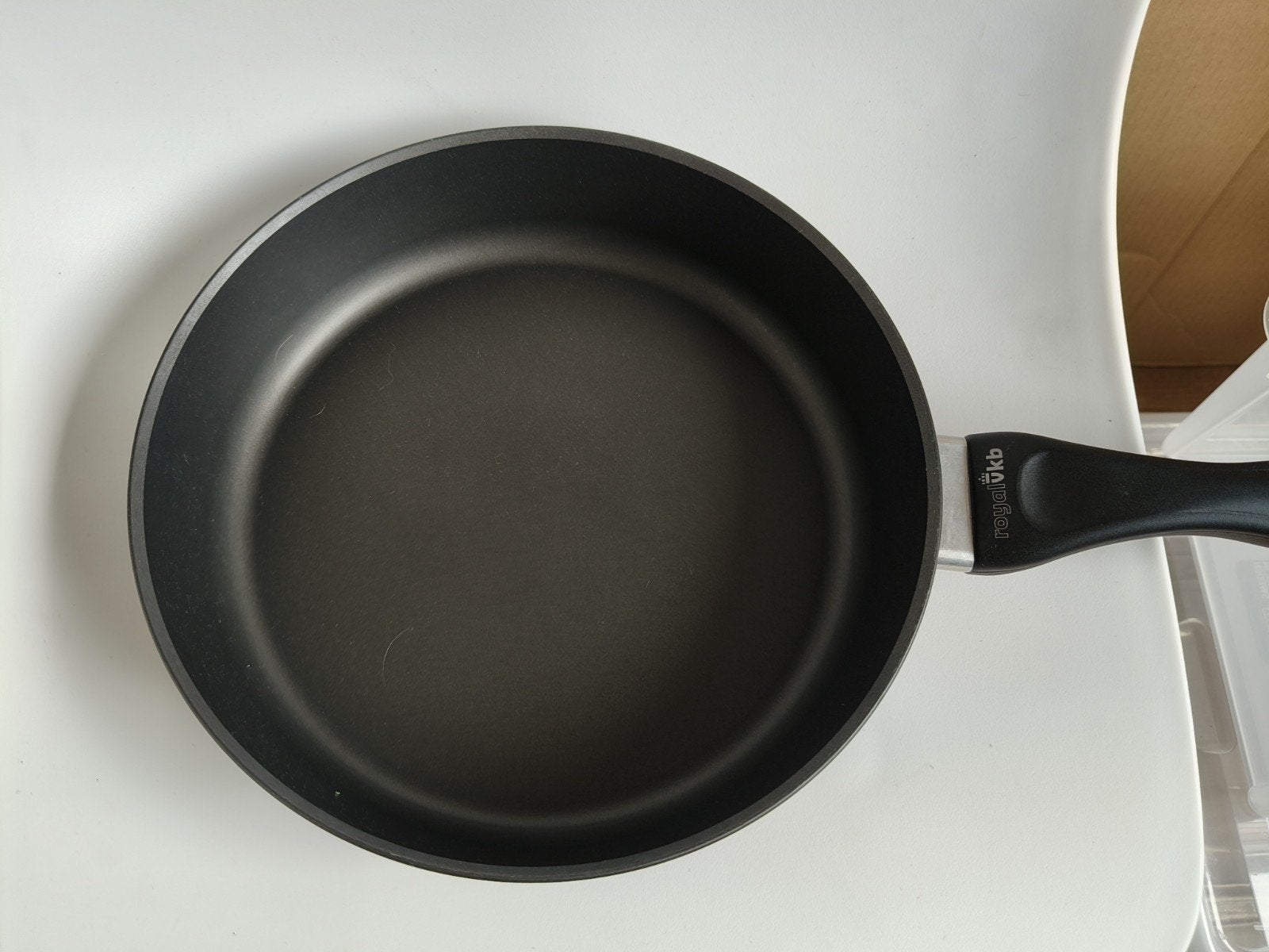RoyalVKB Koekenpan 28cm - Geschikt voor alle warmtebronnen, Koekenpan, Antiaanbaklaag, Aluminium, Ophalen of Verzenden