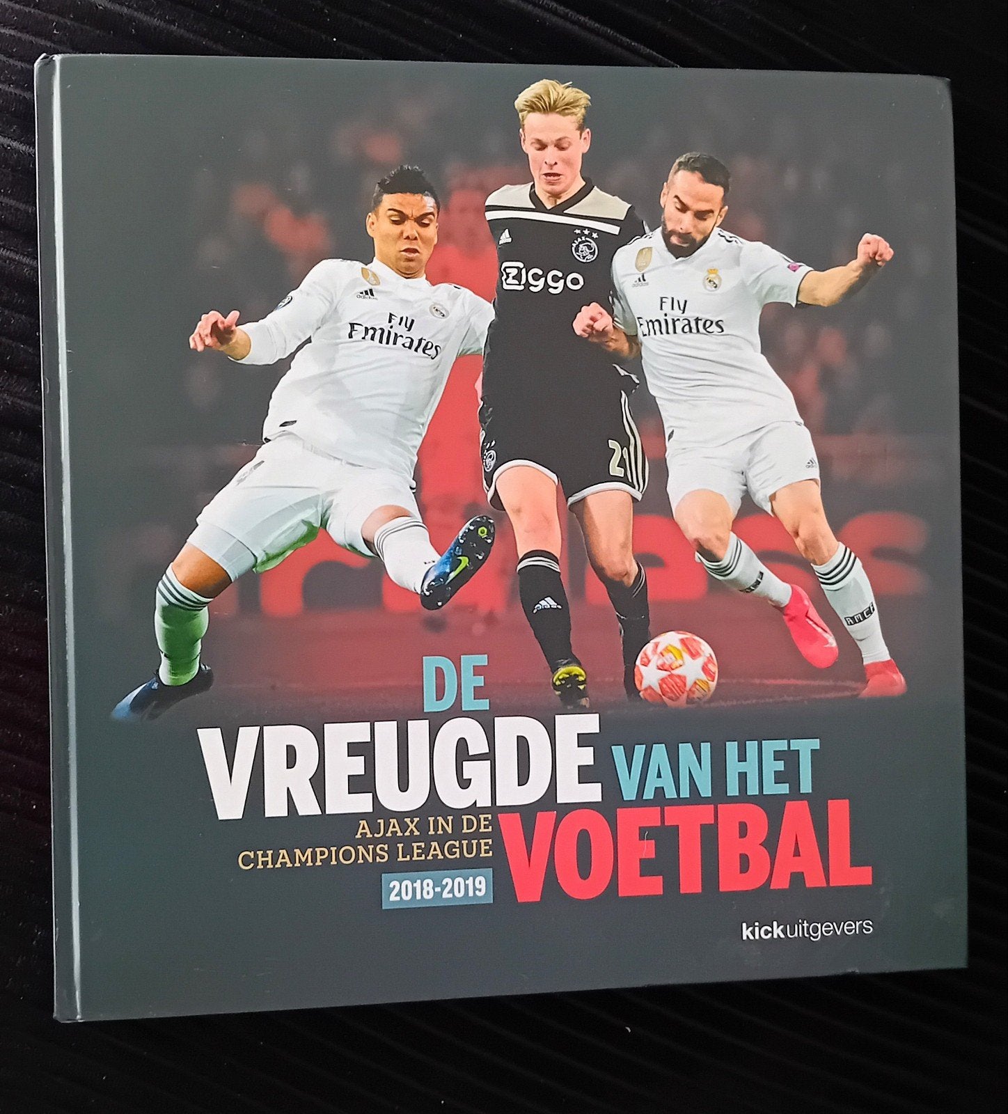 De Vreugde van het Voetbal: Ajax in de Champions League, Ophalen of Verzenden, Zo goed als nieuw, Balsport