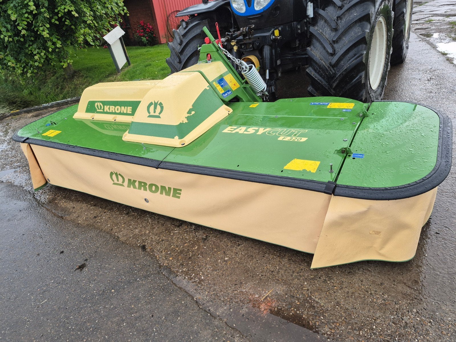Krone frontmaaier f320, Ophalen, Weidebouw