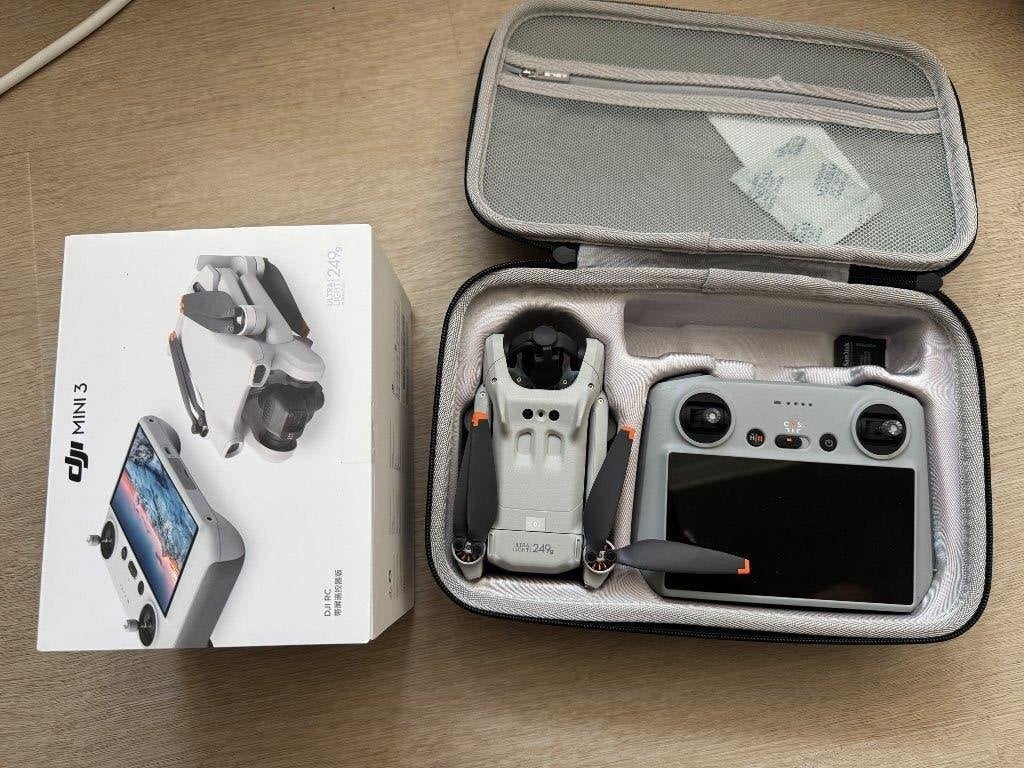 DJI Mini 3 met smart controller - juli 2026 - 4K, Ophalen of Verzenden, Zo goed als nieuw