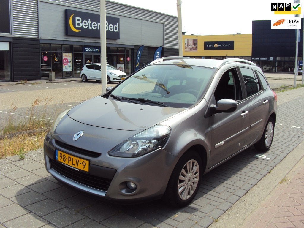 Renault Clio Estate 1.2 TCE Collection, Auto's, Renault, Voorwielaandrijving, Euro 5, Gebruikt, Zwart