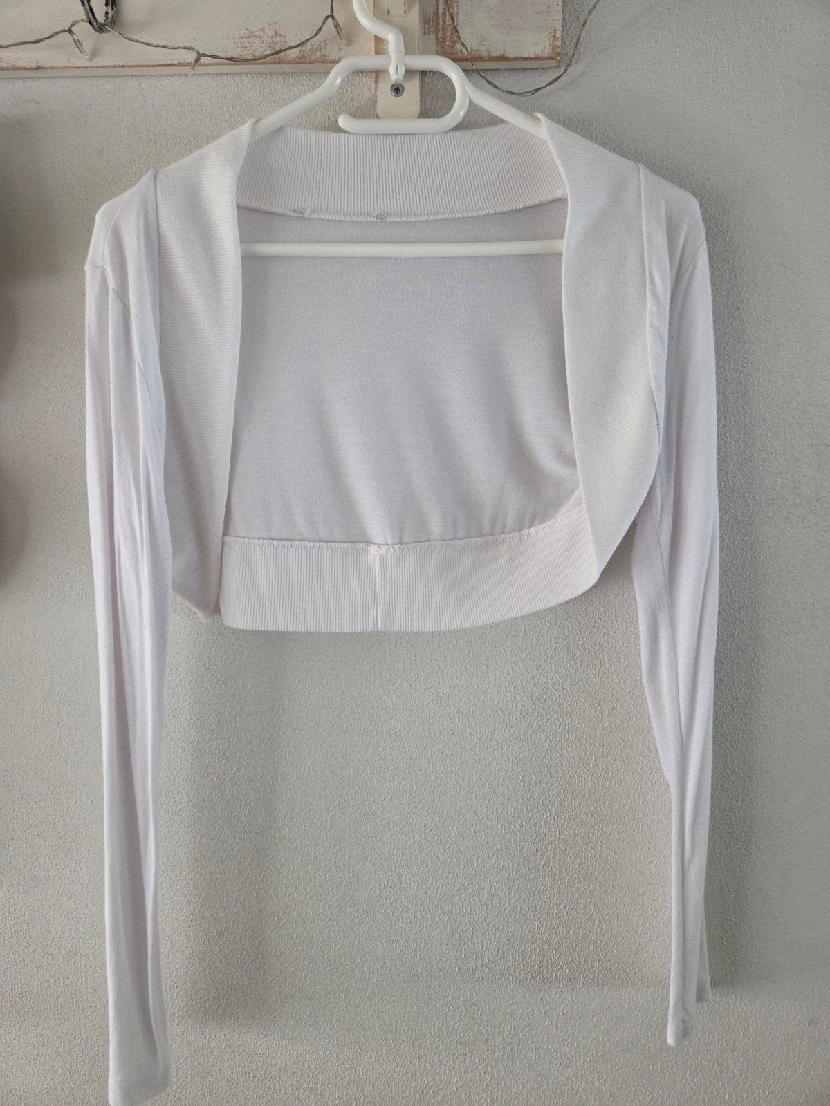 Wit bolero vestje met lange mouwen- maat S, Kleding | Dames, Wit, Ophalen of Verzenden, Onbekend, Maat 36 (S)