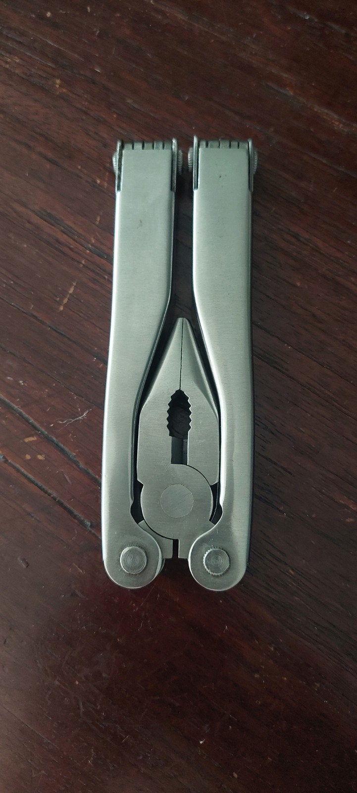 Multitool met tang, mes, zaag en meer, inclusief hoesje, Ophalen, Gebruikt, Multitool