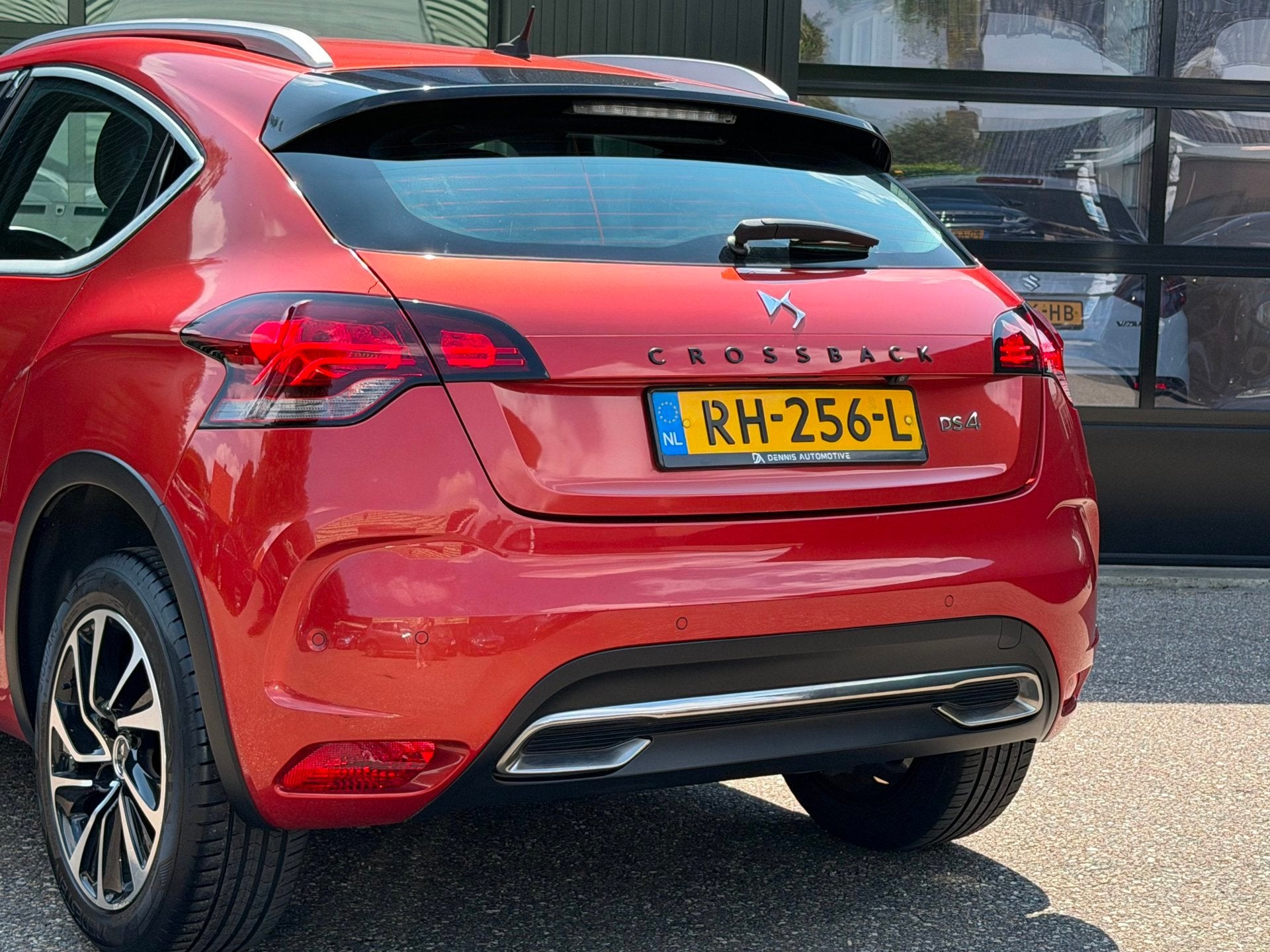 DS DS 4 Crossback 1.2 Chic Orange Edition Camera Navigatie, Auto's, DS, Gebruikt, Euro 6, Leder en Stof, Bedrijf