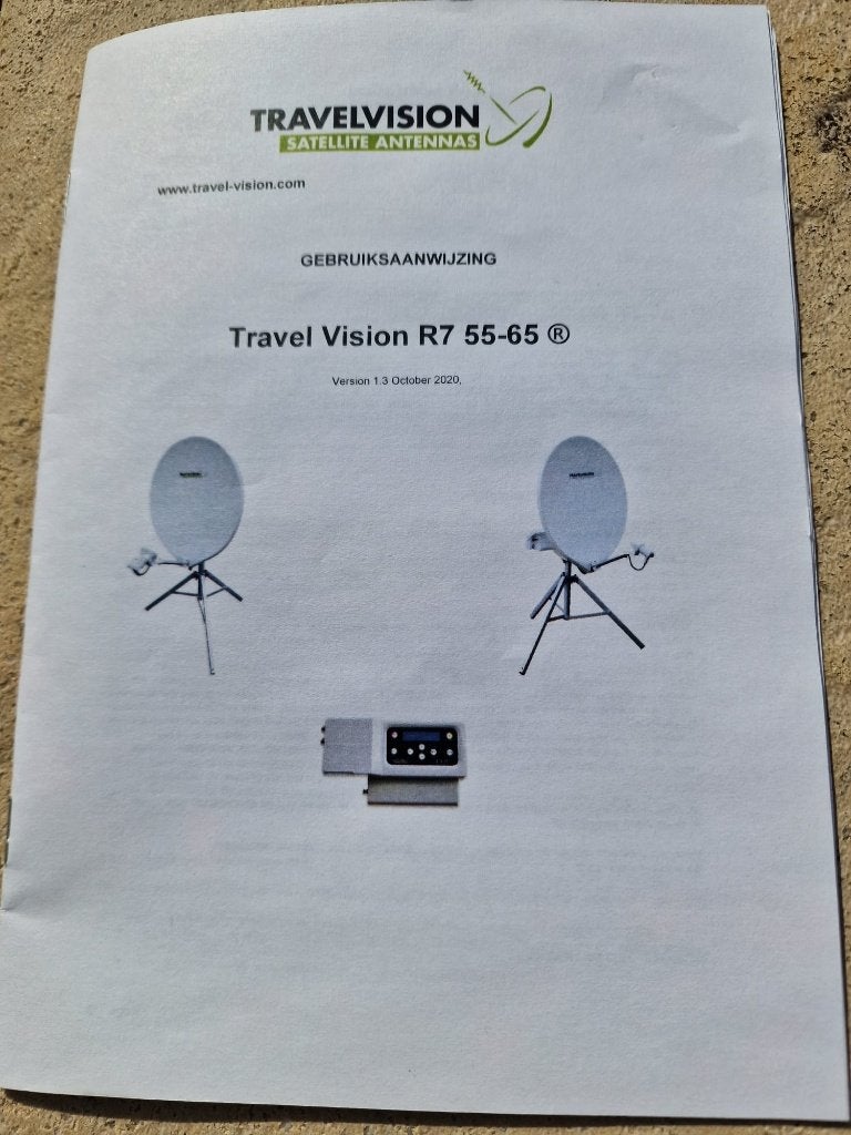 Travel Vision R7 55-65 Satelliet Antenne met Draagtas, Ophalen, Zo goed als nieuw, (Schotel)antenne, Overige merken