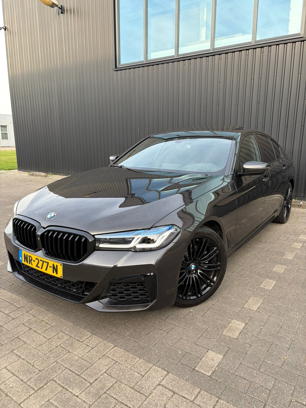 BMW 5-Serie 520d High-Executive| Sportline 190PK Aut. 2017, Auto's, BMW, Automaat, Achterwielaandrijving, 1995 cc, Zwart