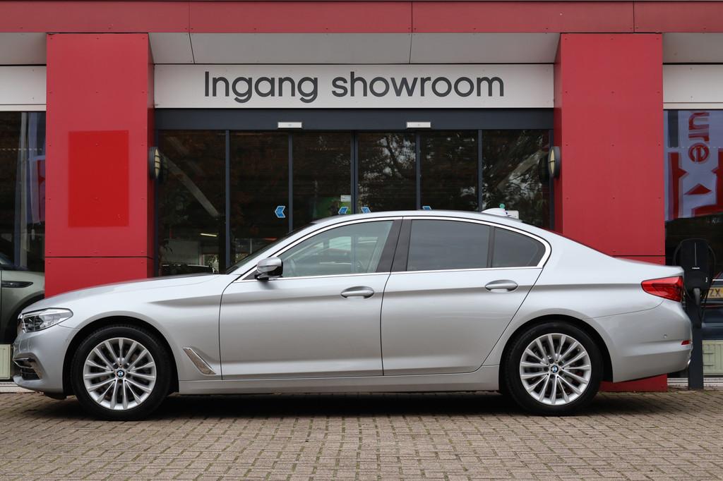BMW 5 Serie 520d High Executive | HUD | 360 Camera | Trekh, Automaat, Achterwielaandrijving, 2000 kg, Leder