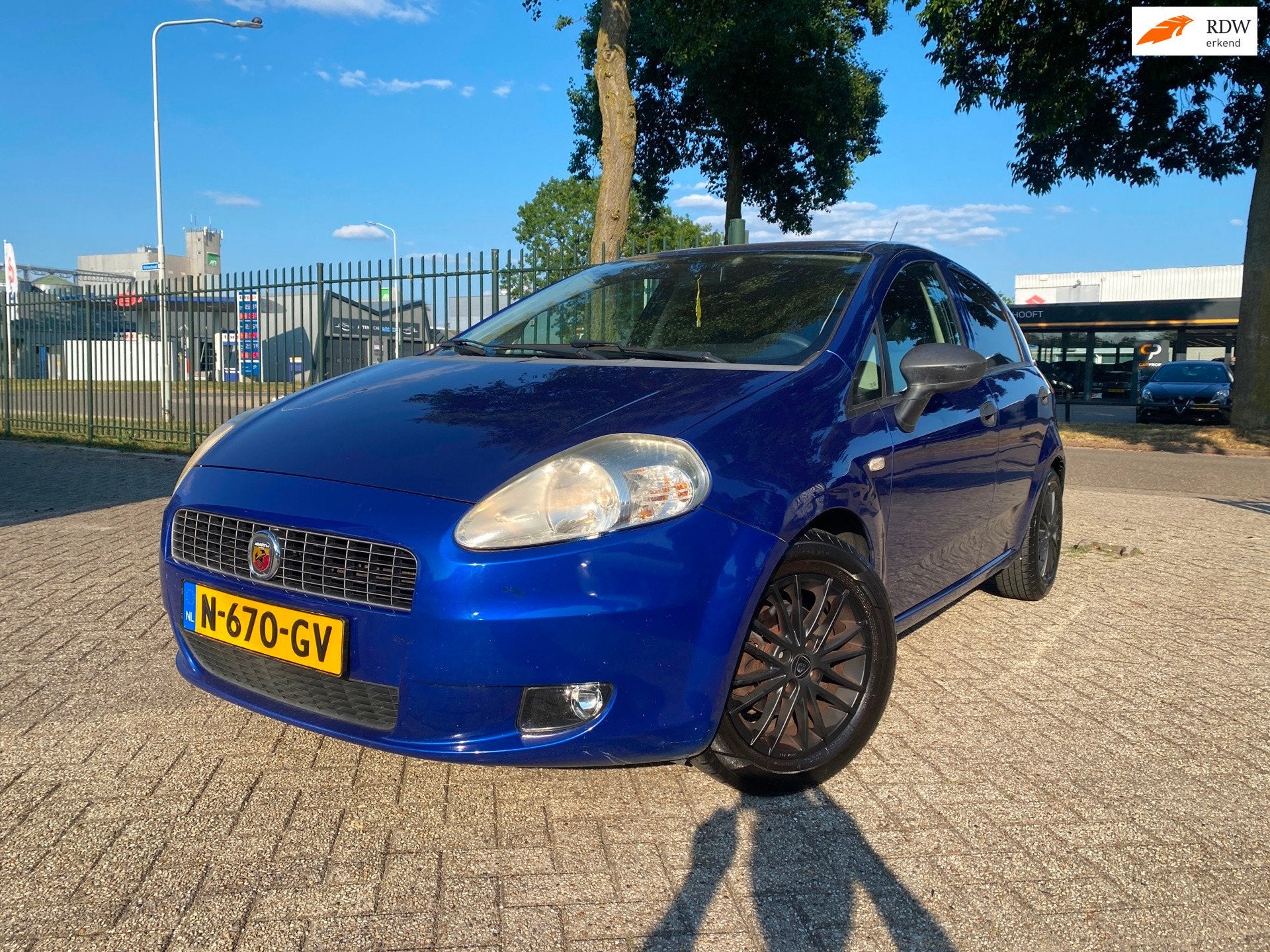 Fiat Grande Punto 1.4 Active Airco Pdc Alu velgen Abarth, Voorwielaandrijving, Stof, Grande Punto, Bedrijf
