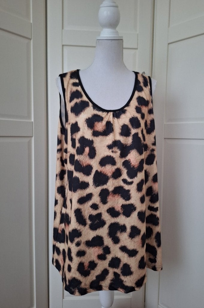 Chaos Monkey nieuwe mouwloze panter top 3XL XXL 48/50, Kleding | Dames, Bruin, Maat 46/48 (XL) of groter, Nieuw, Ophalen of Verzenden