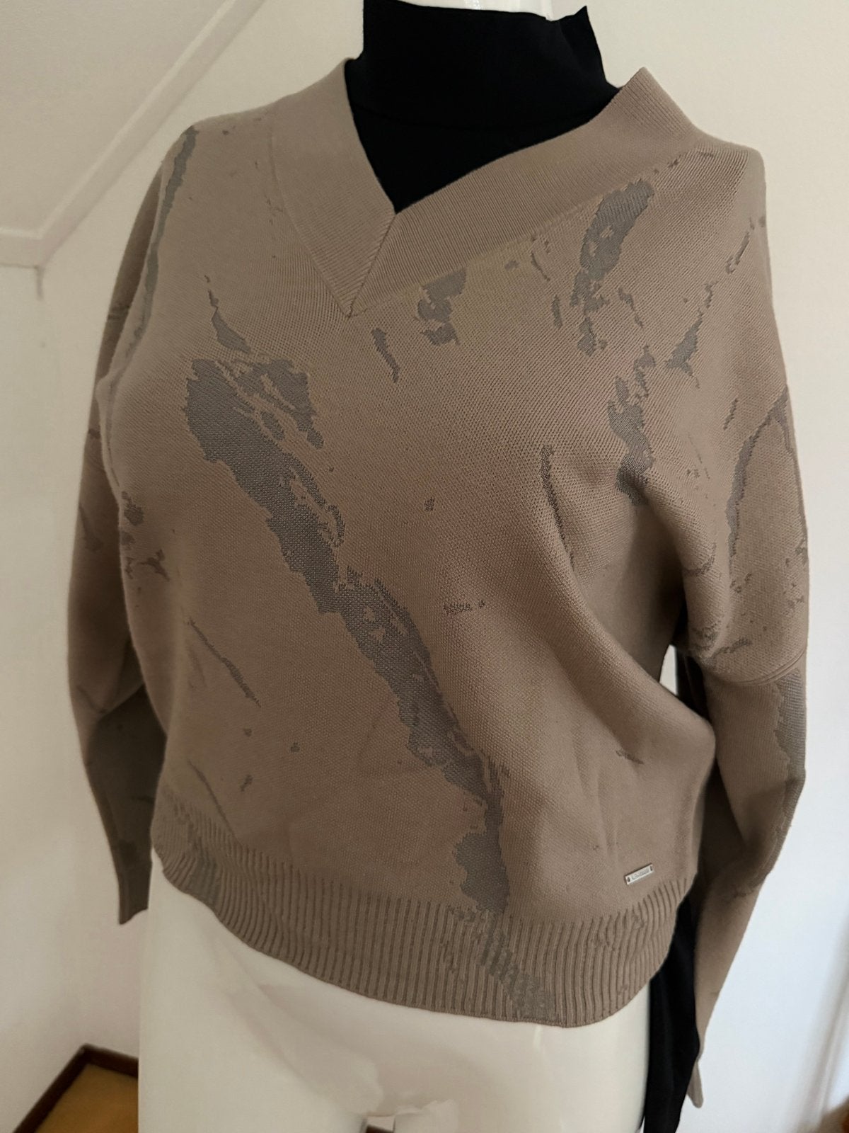 Alpha Tauri trui, zo goed als nieuw, Kleding | Dames, Verzenden, Zo goed als nieuw, Maat 38/40 (M), Meerkleurig