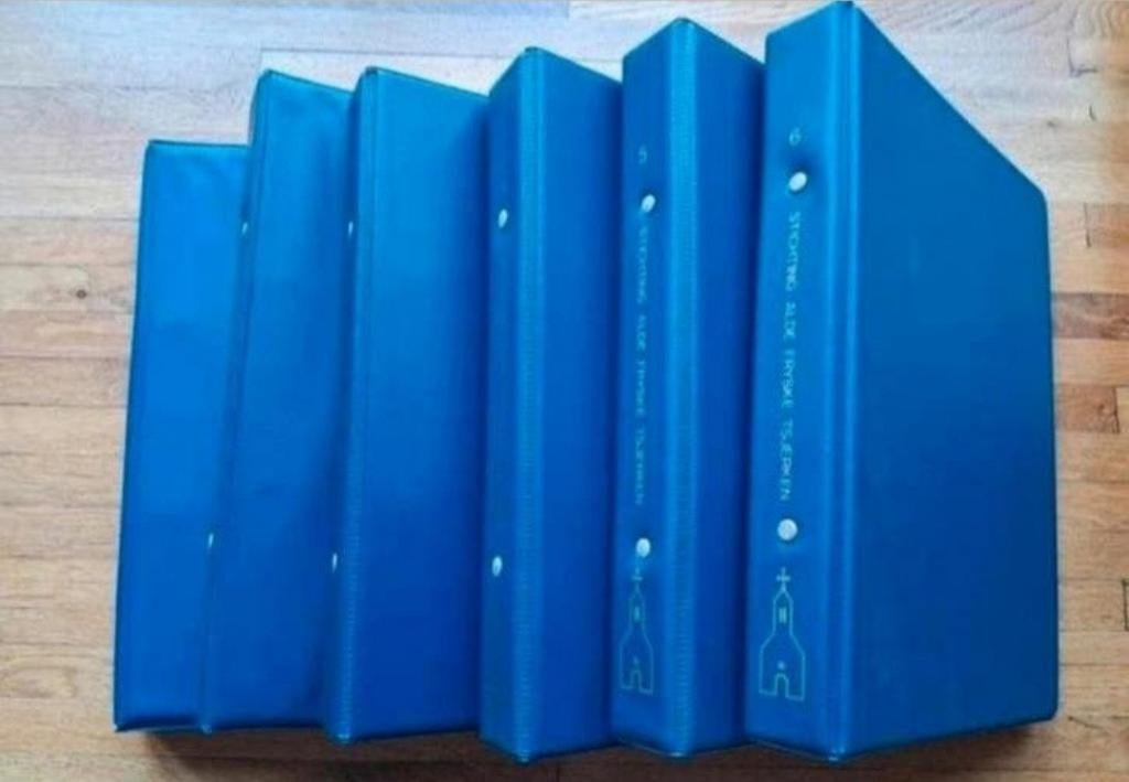 6 delige set verzamelmappen
Alde Fryske Tsjerken
Geschiedeni, Boeken, Ophalen of Verzenden, Zo goed als nieuw