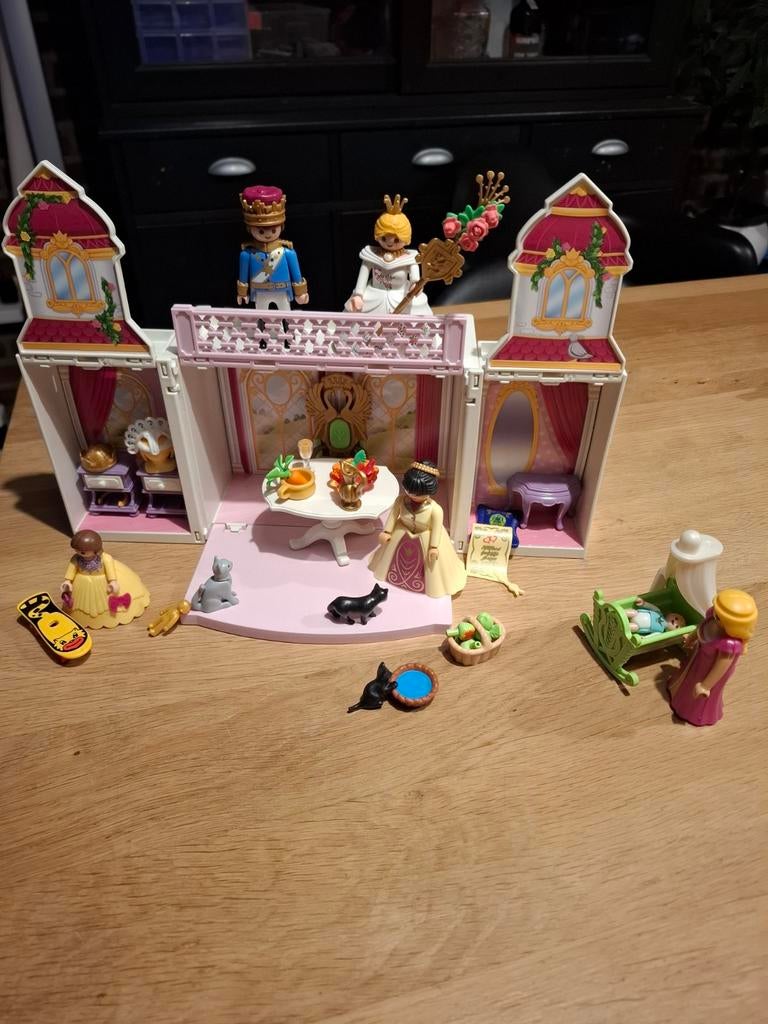 Playmobil Prinsessenkasteel met Koningspaar en Poezen, Kinderen en Baby's, Speelgoed | Playmobil, Ophalen of Verzenden, Gebruikt