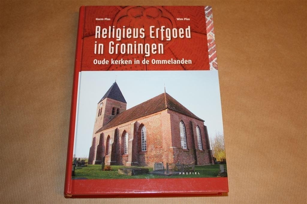 Religieus Erfgoed in Groningen. Oude kerken Ommelanden., Ophalen of Verzenden, Zo goed als nieuw