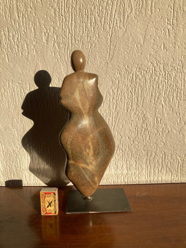 Syta Zijlstra "Godin sculptuur abstract stenen torso beeld, Natuurlijk materiaal, Ophalen of Verzenden, 20 - 50 cm, Beeld