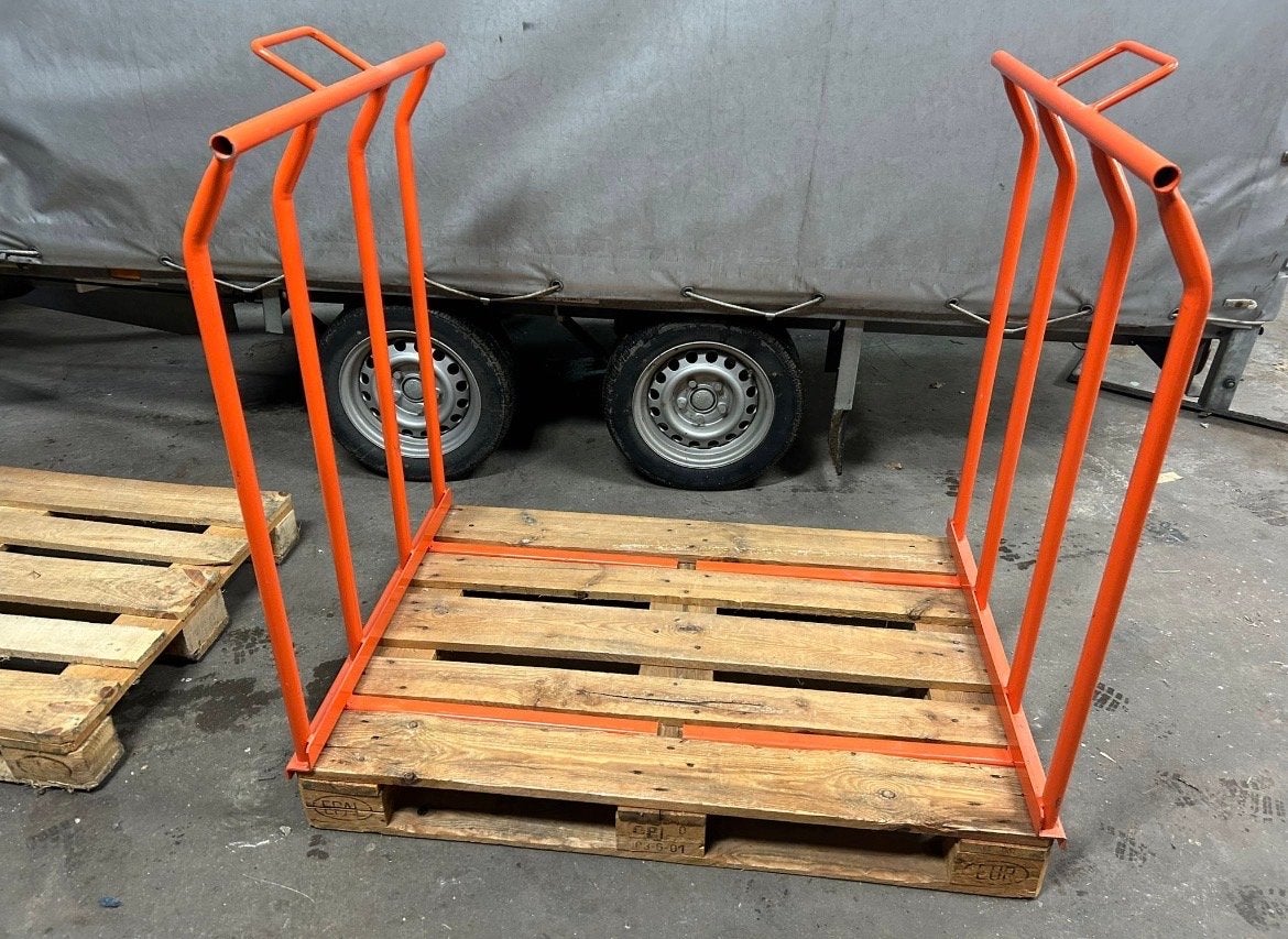 Pallet opzetrand voor transport en opslag zonder europallet., Ophalen, Zo goed als nieuw