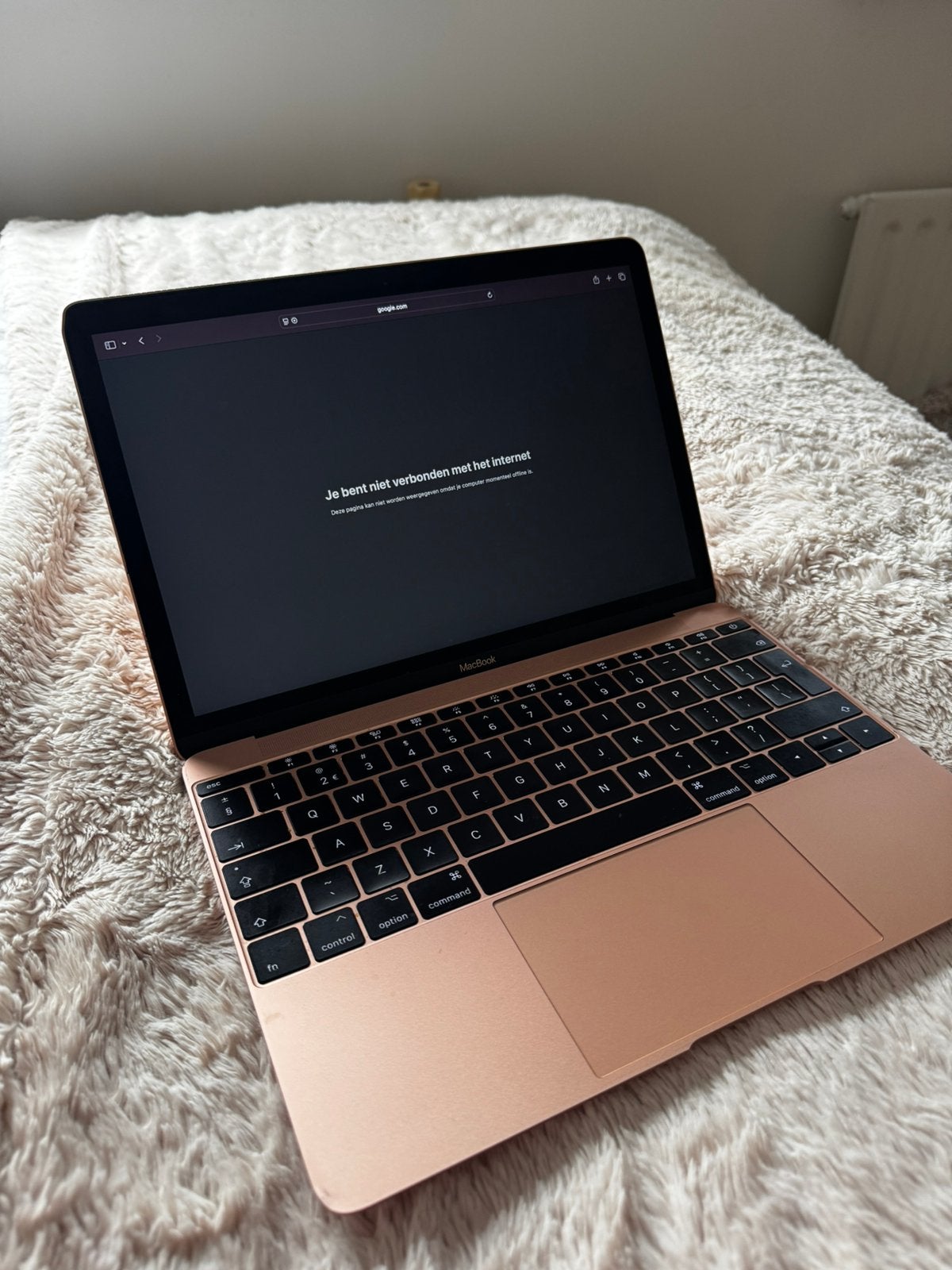 Foto 4 van Apple MacBook 12-inch Rose Gold – 256GB – 8GB RAM