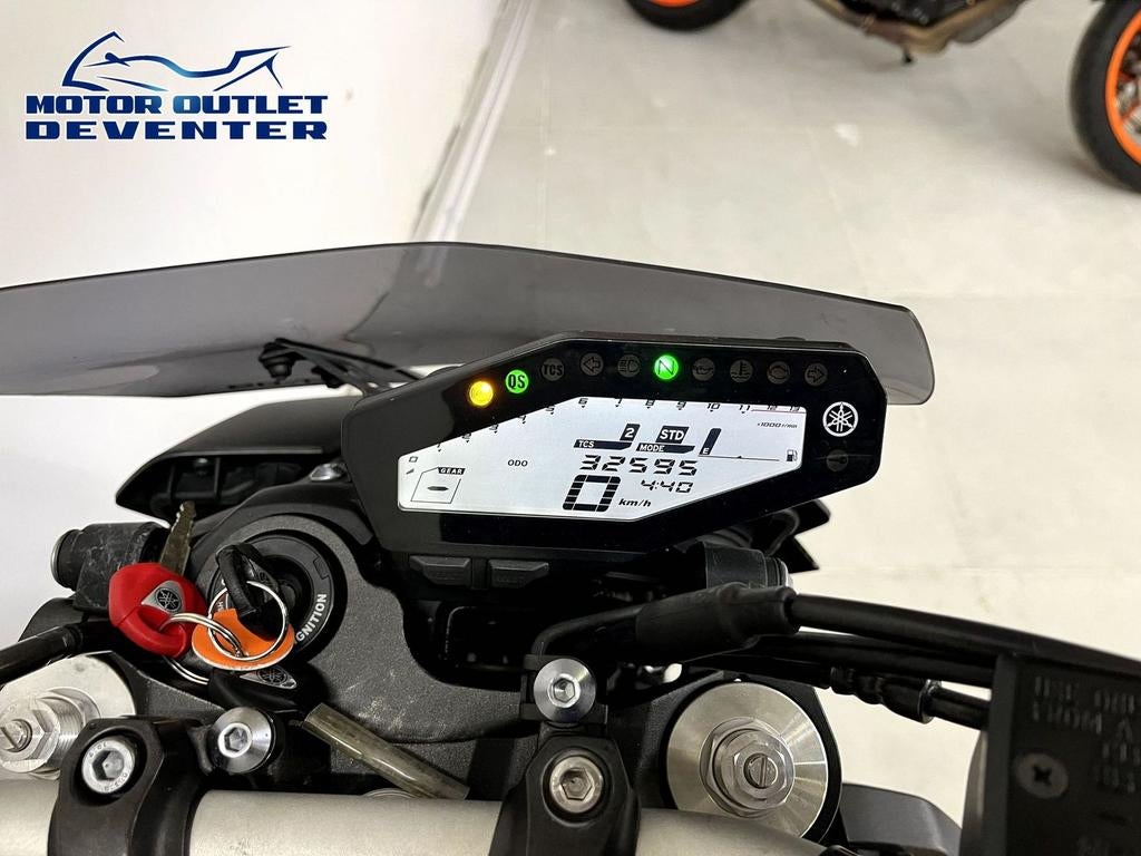Hele mooie YAMAHA MT 09 ABS MT09ABS MT-09  (2017), Motoren, Motoren | Yamaha, Bedrijf, YAMAHA, Onbekend, 847 cc