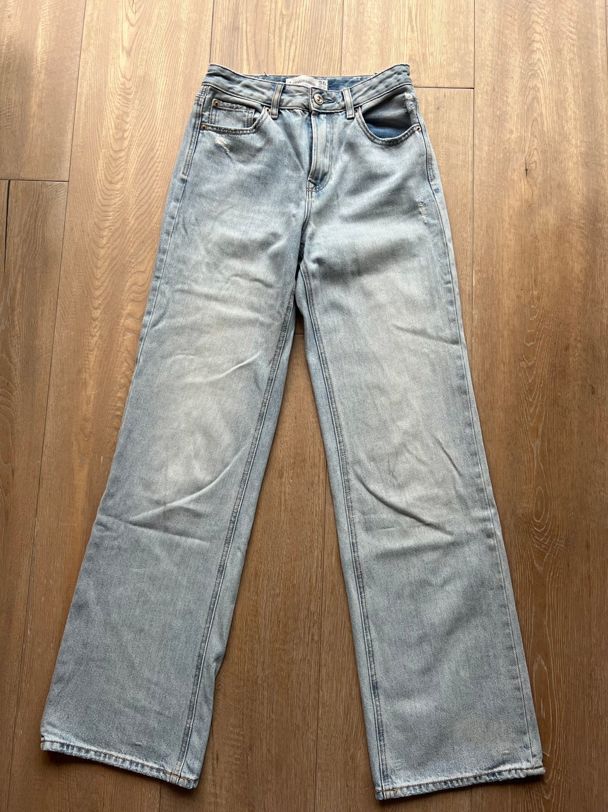 Stradivarius lichtblauw maat 36, Ophalen of Verzenden, Zo goed als nieuw, Blauw, W28 - W29 (confectie 36)