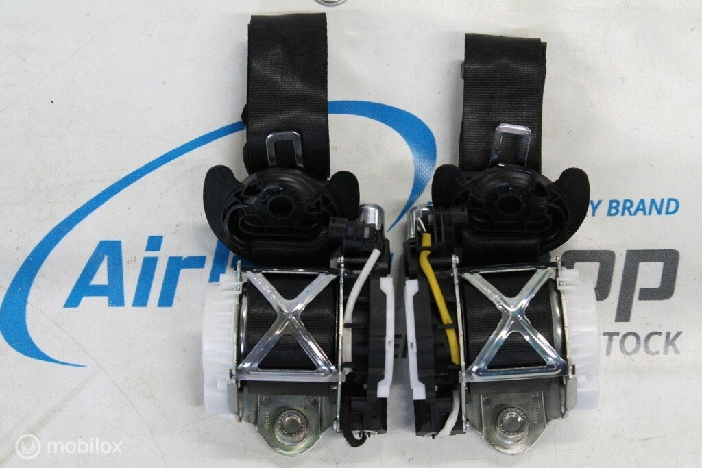 2 x Gordels Volkswagen Polo 6C (2014-heden), Auto-onderdelen, Interieur en Bekleding, Volkswagen, Gebruikt, Ophalen of Verzenden