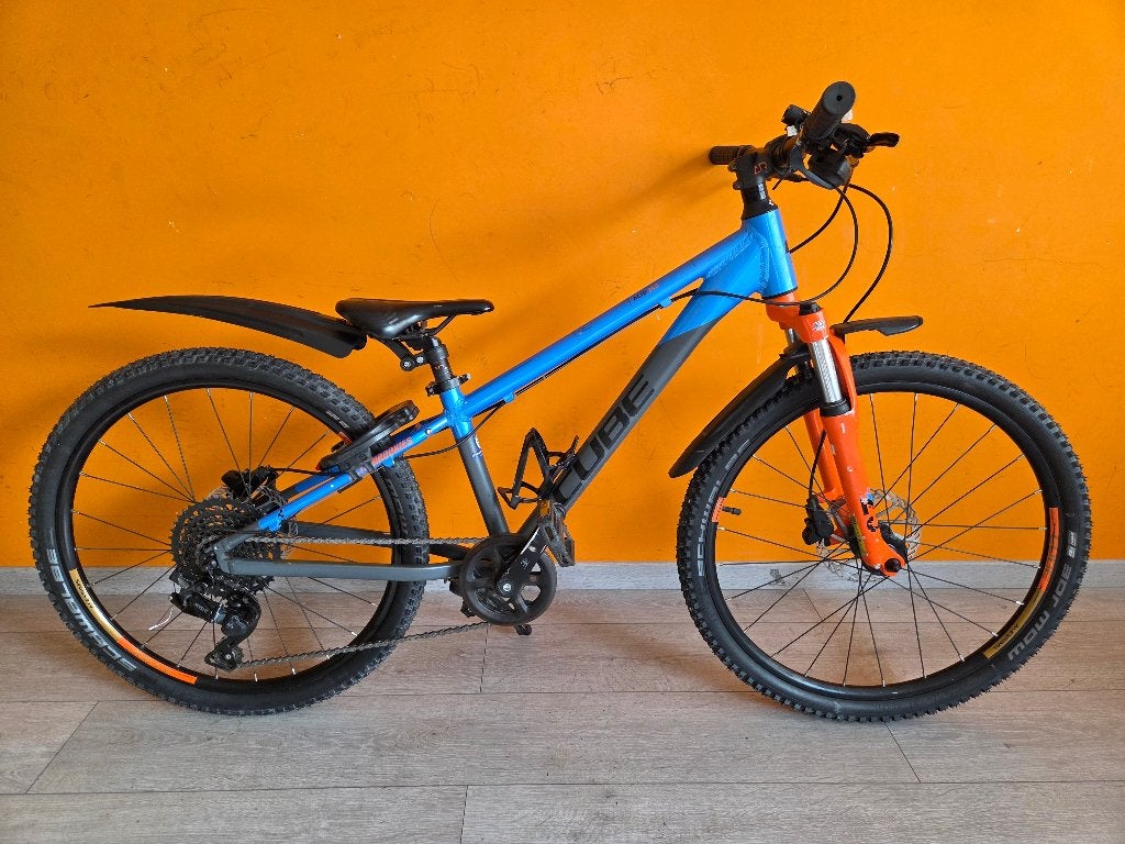 Cube 240 Acid Actionrookies 24 inch, Minder dan 45 cm, Ophalen, Gebruikt, Overige merken