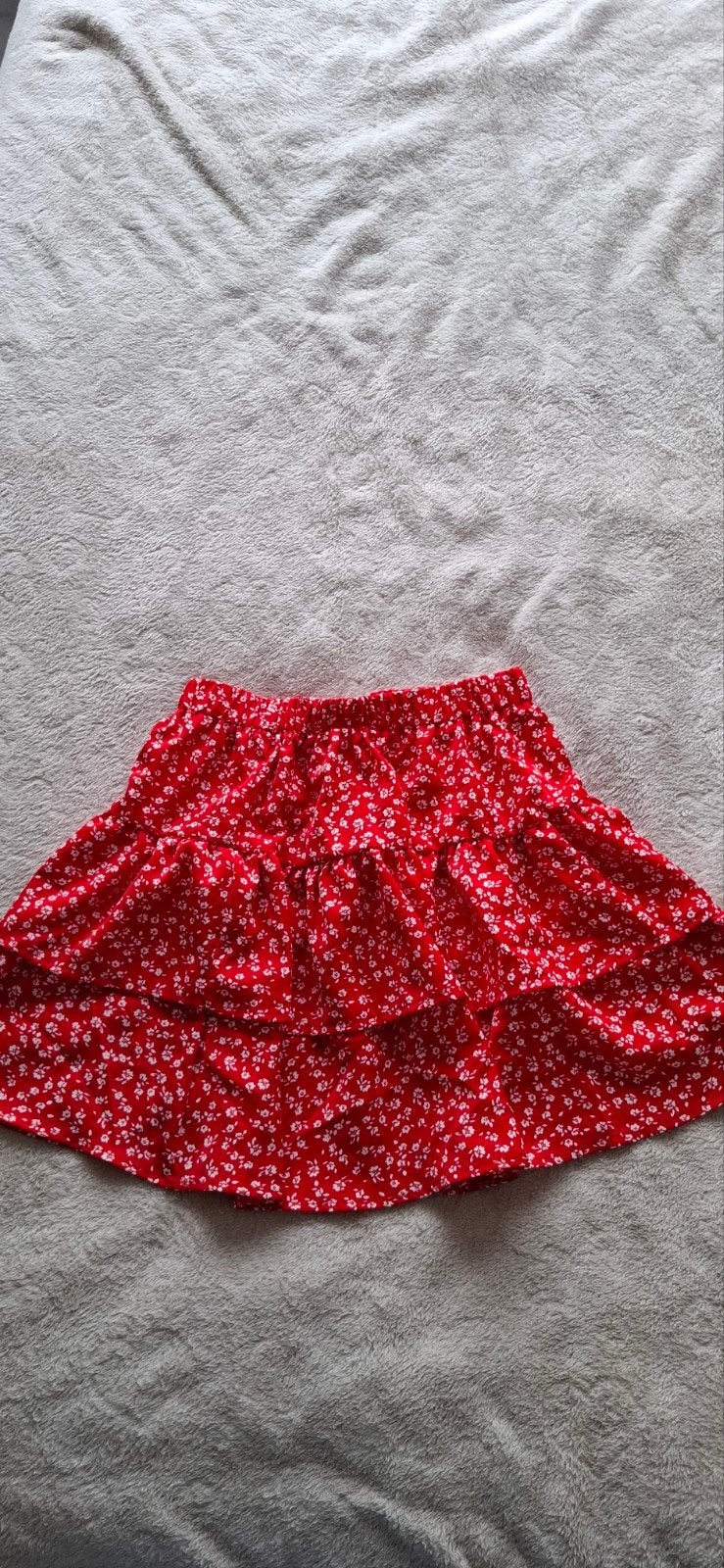 Rood bloemenrokje met ruches - Maat XS, Kleding | Dames, Rokken, Ophalen of Verzenden, Zo goed als nieuw, Maat 34 (XS) of kleiner