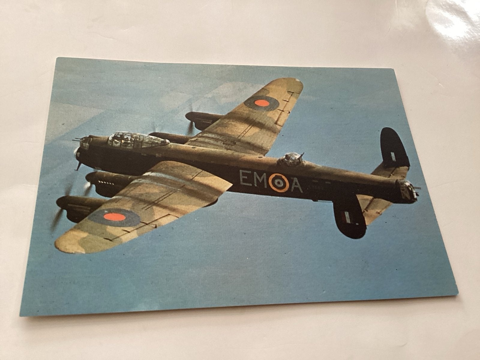 Vintage Ansichtkaart Avro Lancaster 1 - RAF Museum, Gebruikt, Foto, Ophalen of Verzenden, Voor 1940