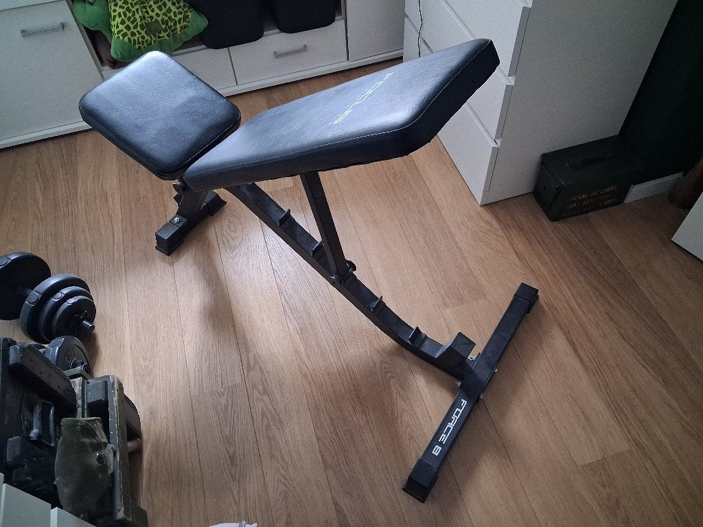 Focus fitness force 8 sport bankje met dumbells, Ophalen, Zo goed als nieuw, Benen, Fitnessbank