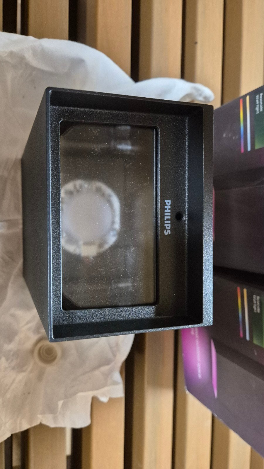 Philips Hue Resonate Outdoor Wandlamp - Zwart, Metaal, Zwart, Dimbaar, Nieuw