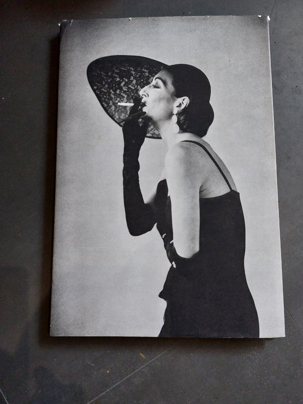 Zwart-wit fotografie boek - Portretten, Fotografie algemeen, Alice Springs, Ophalen of Verzenden, Zo goed als nieuw