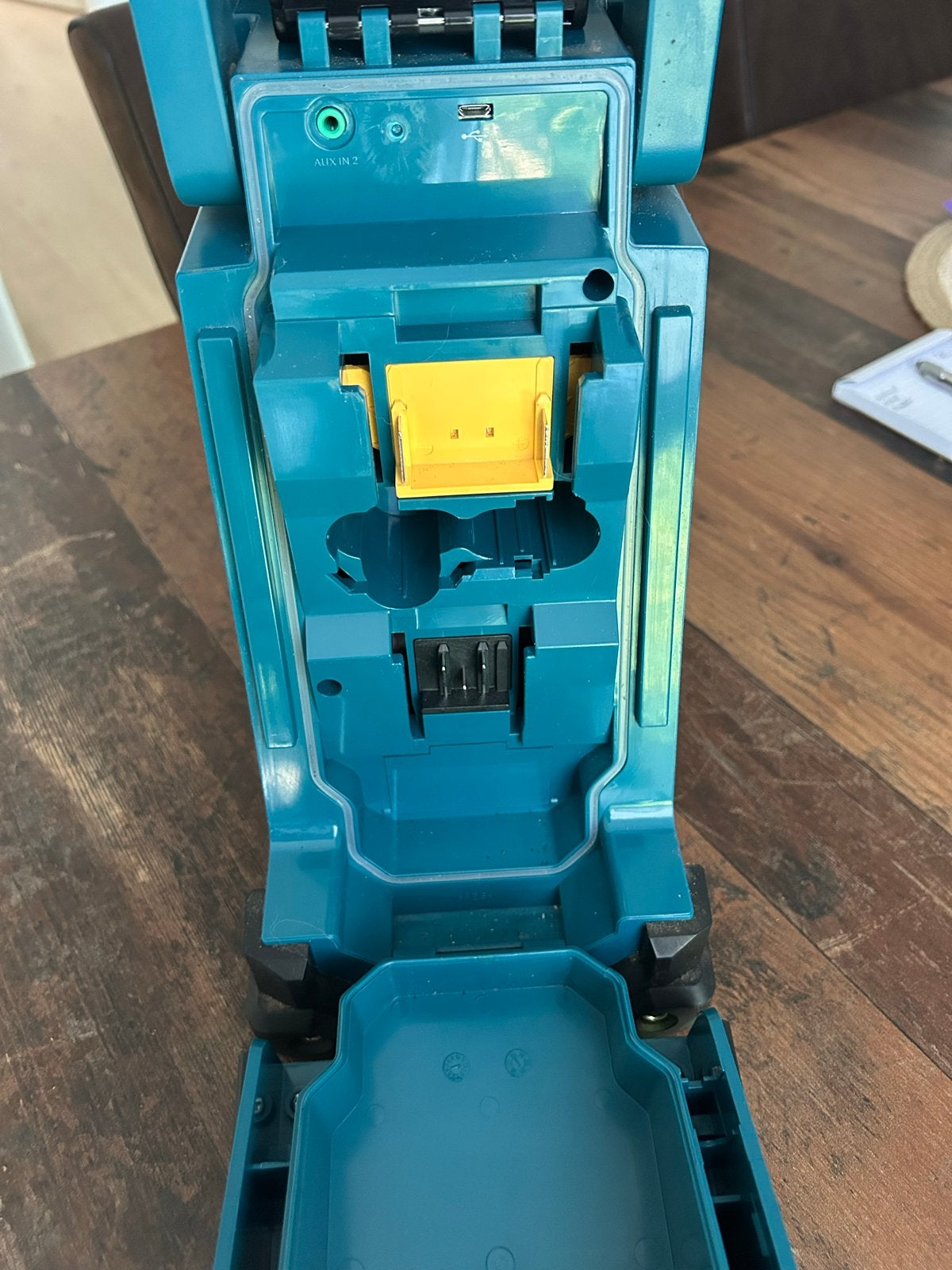 Makita DAB+ Bouwradio - Robuust en Betrouwbaar, Audio, Tv en Foto, Radio's, Ophalen, Zo goed als nieuw, Bouwradio