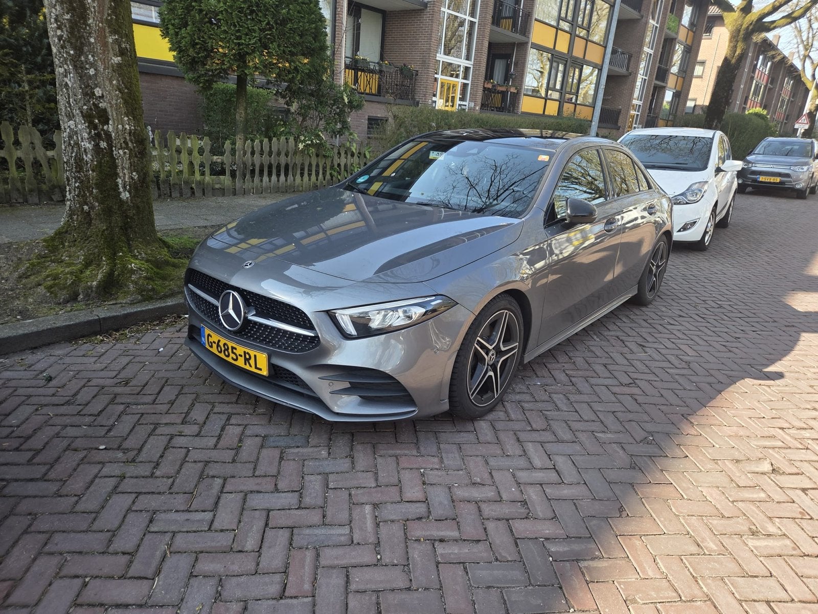 Mercedes-Benz A-Klasse A 180 AMG Line 136pk 7G-DCT 2019, 136 pk, 4 cilinders, Origineel Nederlands, Parkeerassistent