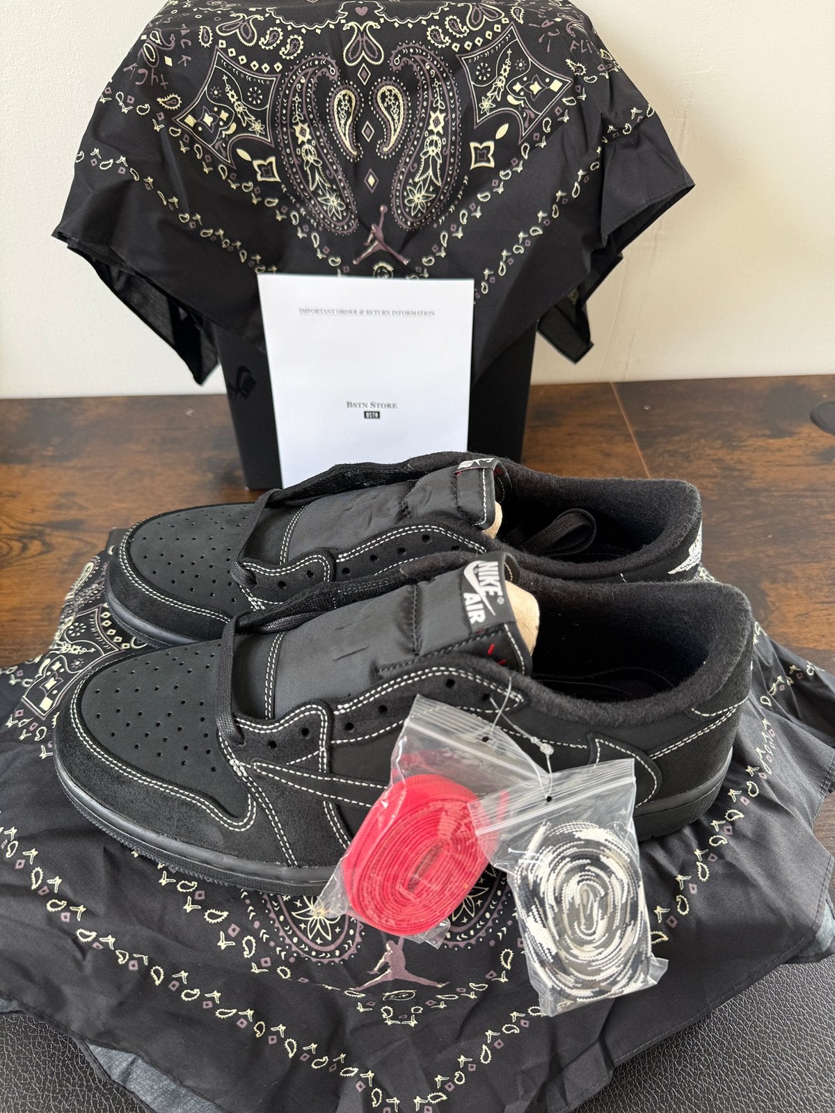 Jordan 1 low travis scott black phantom 45 DS, Zwart, Nieuw, Ophalen of Verzenden, Sneakers of Gympen