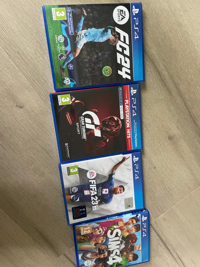 PS4 Games Bundel: FC24, Gran Turismo, FIFA 23, The Sims 4, Spelcomputers en Games, Gebruikt, Eén computer, Ophalen of Verzenden