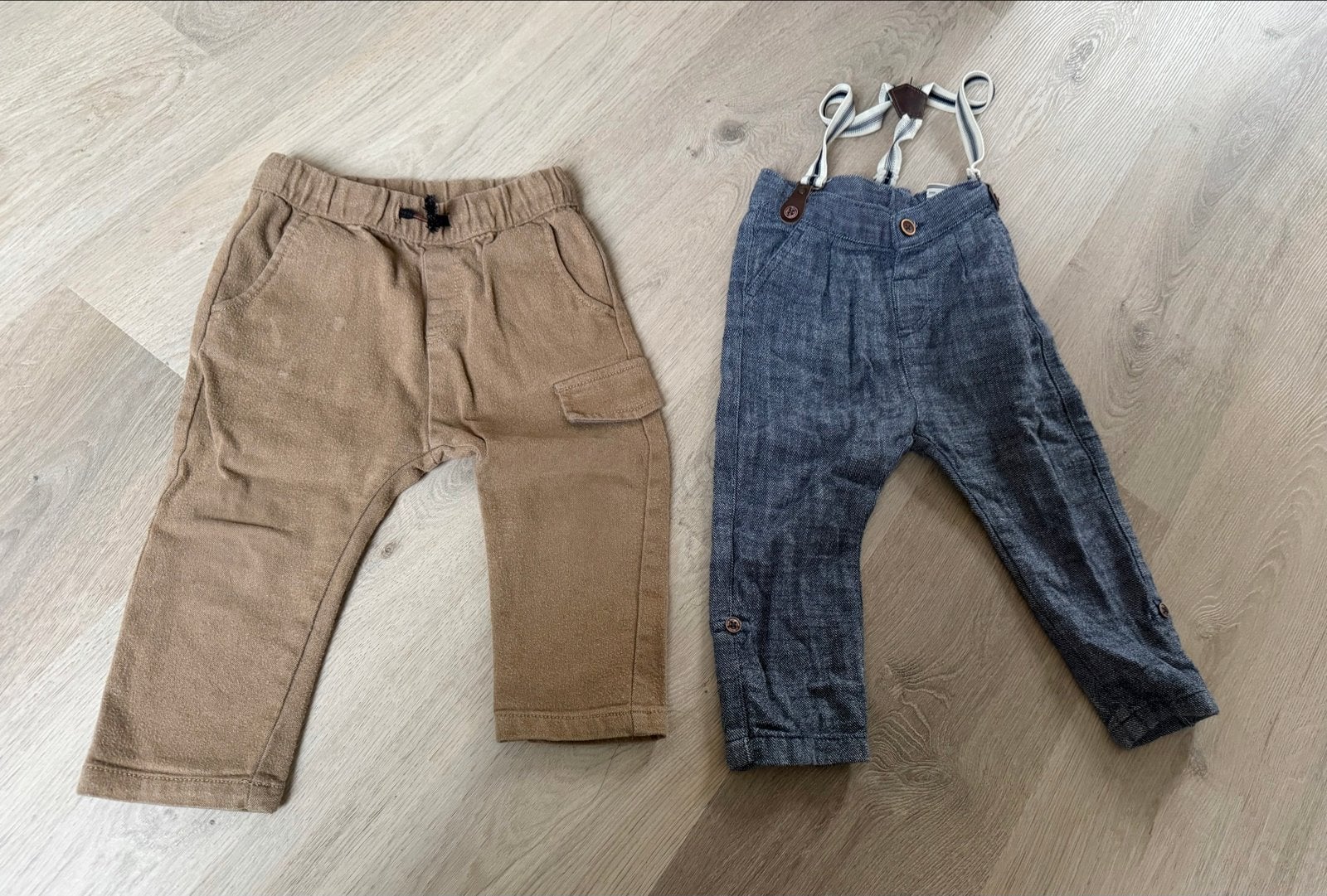 Set van 2 babybroekjes: Zara Baby en LC Waikiki, Kinderen en Baby's, Ophalen of Verzenden, Zo goed als nieuw, Jongetje of Meisje