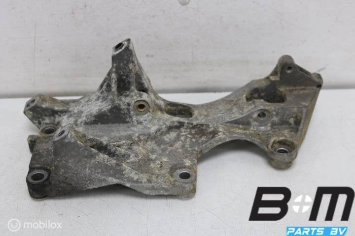 Steun dynamo en aircocompressor Audi A2 1.4 TDI 045903143E, Auto-onderdelen, Gebruikt