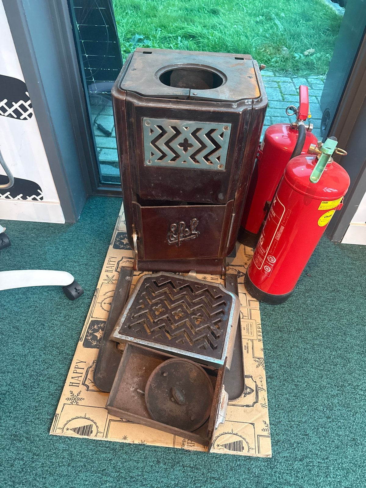 Antieke Kachel - Decoratieve Kolenkachel, Gebruikt, Overige brandstoffen, Ophalen of Verzenden, Vrijstaand