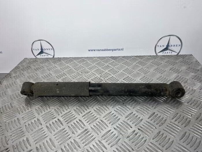 Schokdemper rechts-achter van een Mercedes Sprinter, Ophalen of Verzenden, Gebruikt