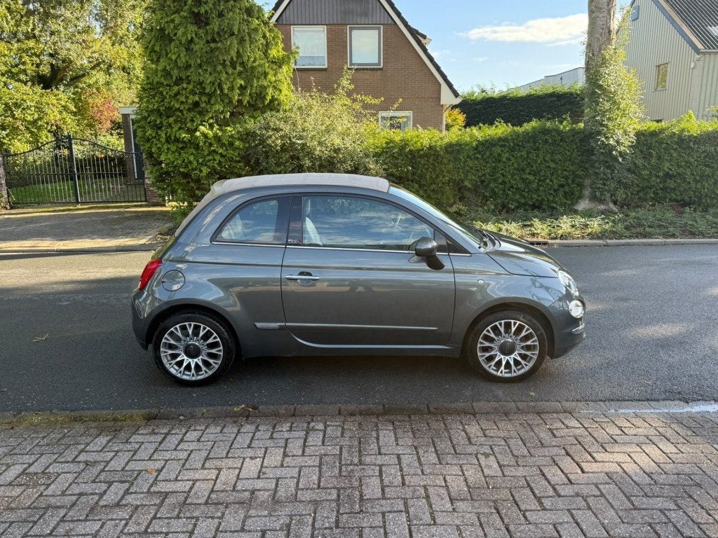 Fiat 500 1.0 Hybrid Lounge / Cabrio Elektrisch Dak / Apple C, Auto's, Voorwielaandrijving, Gebruikt, Met garantie (alle), 4 stoelen