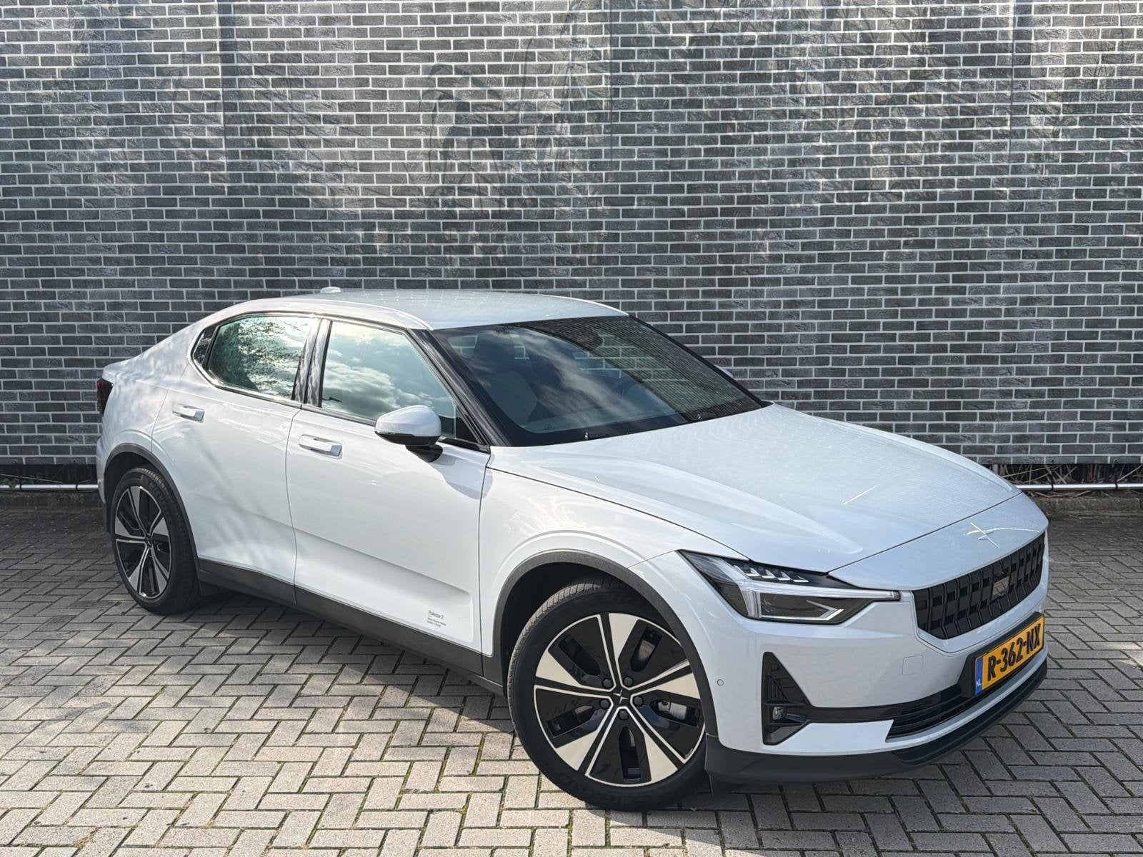 Polestar 2 Long Range Single Motor 78 kWh | 360 Graden Camer, Auto's, Stof, Gebruikt, 1969 kg, 551 km