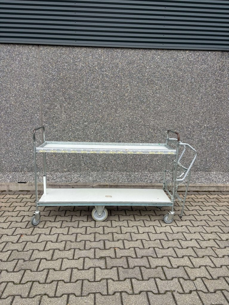 Smalle etagewagen, gebruikt, incl. trapje €125,- ex, Niet ingevuld, Gebruikt, Niet ingevuld, Niet ingevuld