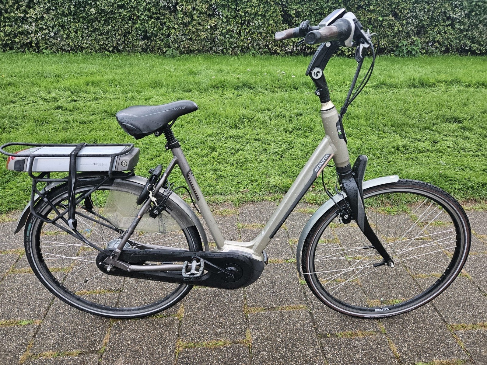 Elektrische fiets sparta, Fietsen en Brommers, 56 cm of meer, Ophalen, Zo goed als nieuw, Versnellingen