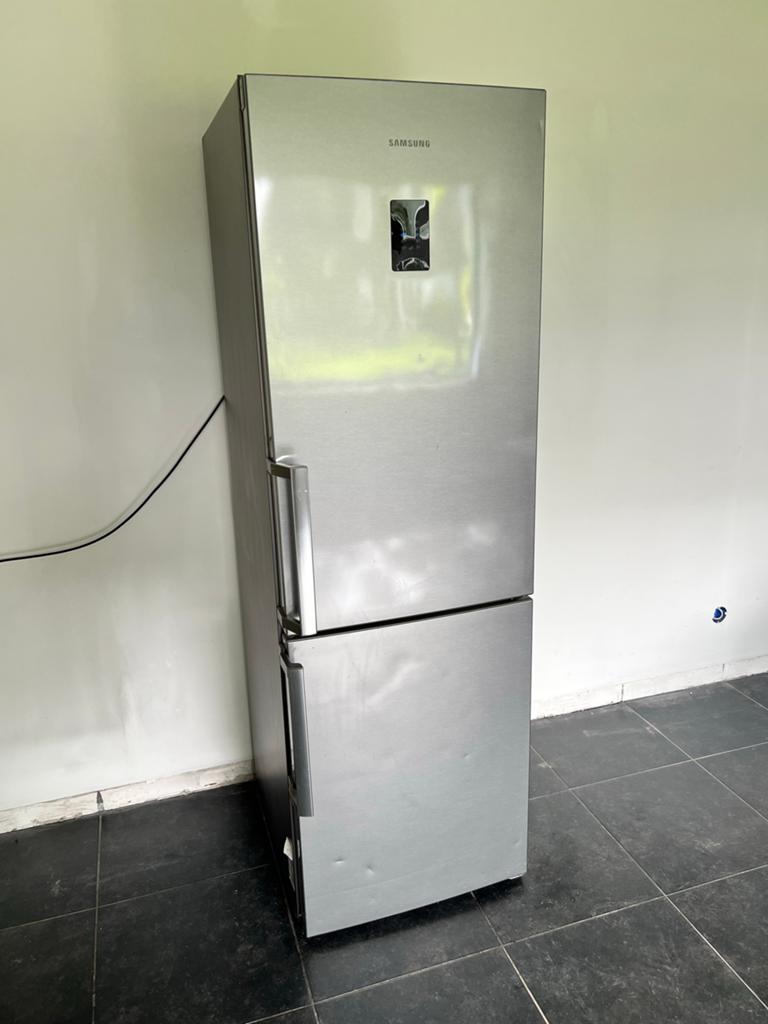 Samsung Koel-vriescombinatie RB33J3315SA - Zilver, Gebruikt, 200 liter of meer, 60 cm of meer, Met aparte vriezer